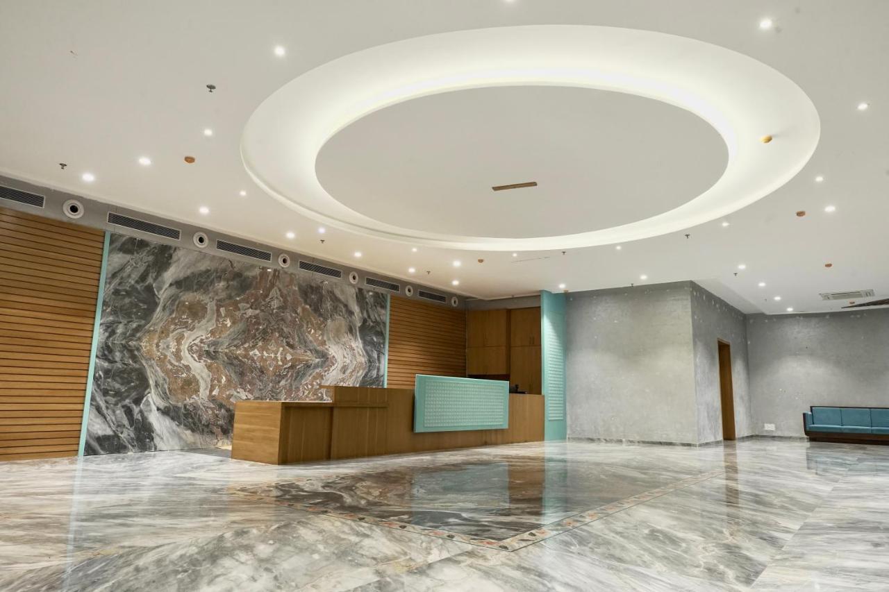 The Prime Park Hotel Amravati Eksteriør billede